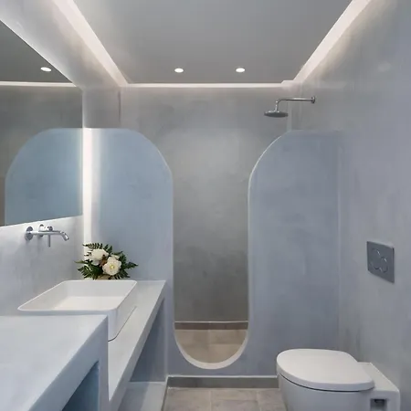 New Lux Kambos & Prive Jacuzzi Villa